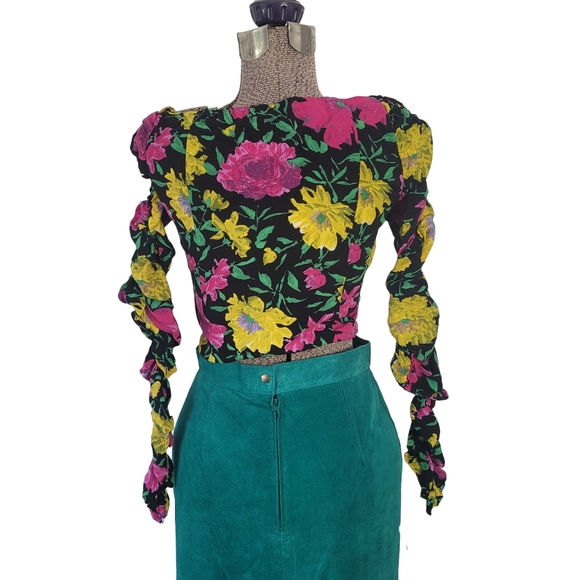 Zara pink and yellow long sleeve floral crop top size small - Picture 6 of 11